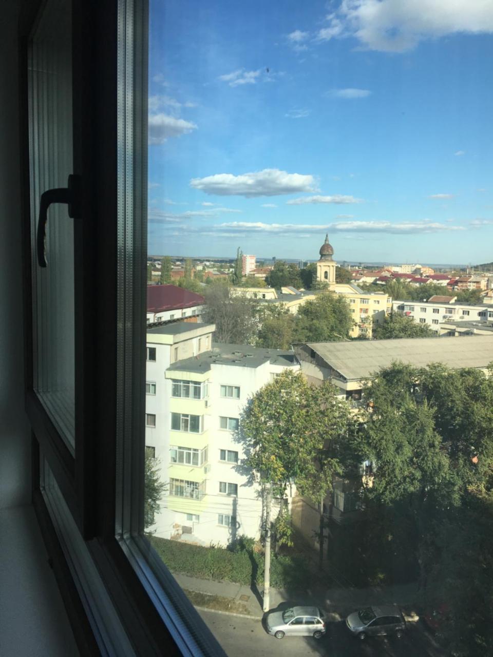 Bridge Tower Residence Iasi Buitenkant foto